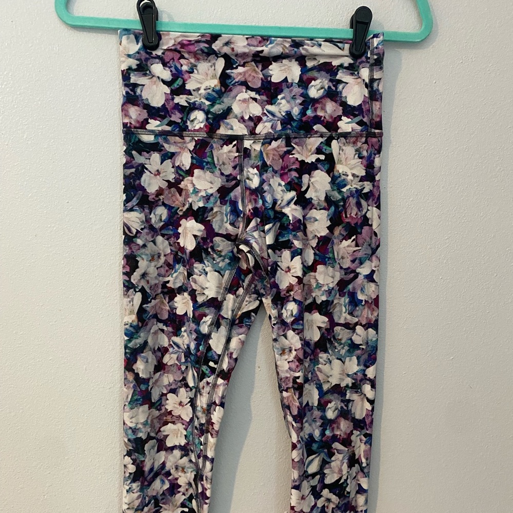 LULULEMON FLORAL ALIGN LEGGINGS